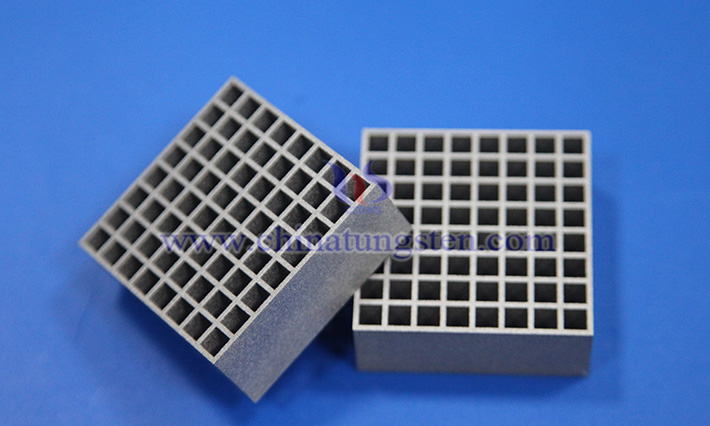 中鎢在線鎢合金準直器圖片